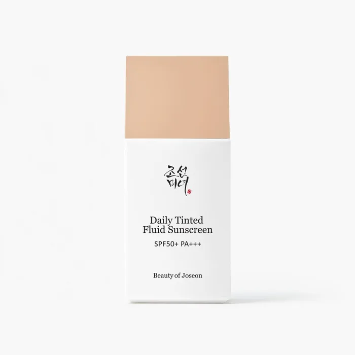 ביוטי אוף ג'וסון | Beauty of Joseon Daily Tinted Fluid Sunscreen הגנה וכיסוי טבעי גוון P110 - תכולה 50 מ"ל