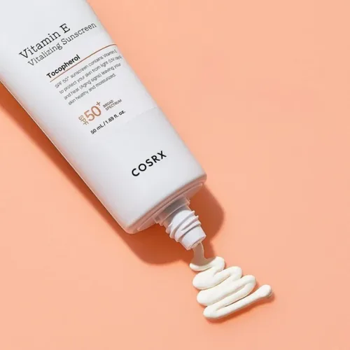 קוסרקס קרם הגנה SPF50 מועשר בוויטמין E לשיקום והגנה על העור - 50 מ"ל | COSRX Vitamin E Vitalizing Sunscreen 50ml
