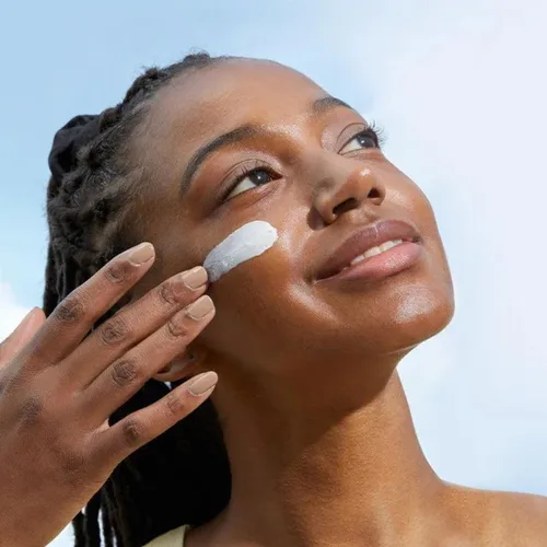 קוסרקס קרם הגנה SPF50 מועשר בוויטמין E לשיקום והגנה על העור - 50 מ"ל | COSRX Vitamin E Vitalizing Sunscreen 50ml