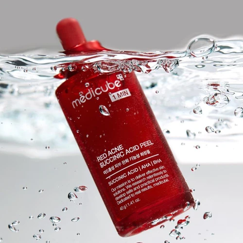 Medicube Red Acne Succinic Acid 1-Minute Peel 30g | מדיקיוב פילינג חומצה סוקסינית רד אקנה דקה אחת 30 גרם