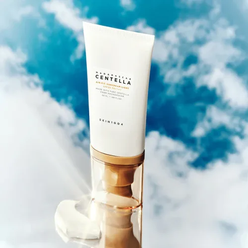 סקין 1004 קרם הגנה מינרלי קליל - SKIN1004 Madagascar Centella Air-Fit Suncream Light SPF30 PA++++ (50ml) - הגנה עדינה והרגעת העור
 