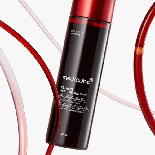 מדיקיוּב פילינג גוף לטיפול באקנה ופגמים - Medicube Red Acne Body Peeling Shot (110g) - למראה עור גוף חלק, נקי וזוהר