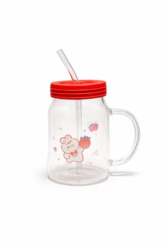 Strawberry Glass Mason Jar with Handle and Red Lid 450ml | כוס זכוכית מעוצבת (מאסון ג'אר) עם ידית, איור תות ומכסה אדום