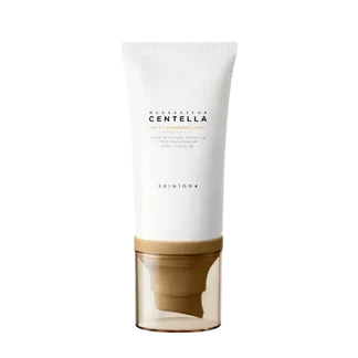 סקין 1004 קרם הגנה מינרלי קליל - SKIN1004 Madagascar Centella Air-Fit Suncream Light SPF30 PA++++ (50ml) - הגנה עדינה והרגעת העור
 