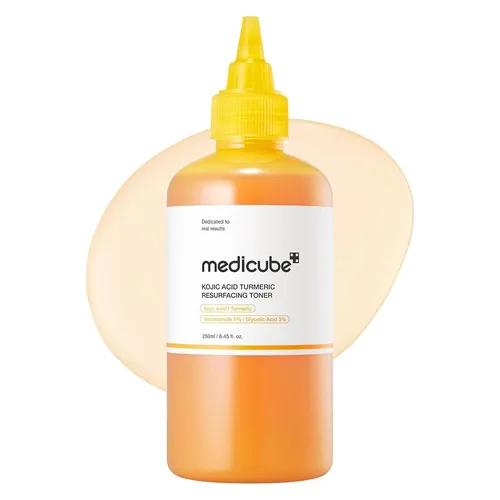 מדיקיוּב טונר חומצה קוג'ית וכורכום להבהרה - Medicube Kojic Acid Turmeric Resurfacing Toner (250ml) - לטיפול בפיגמנטציה וחידוש מרקם העור